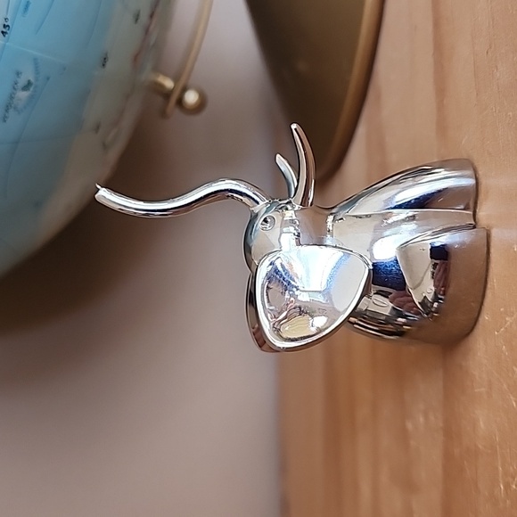 UMBRA chrome elephant ring holder - Picture 3 of 8